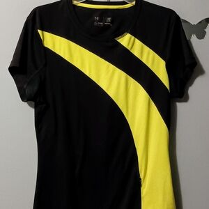 Women's 2-Piece Black and Yellow Top with Capri Bottoms